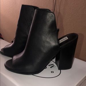 Steve Madden Tilt Mule Heel